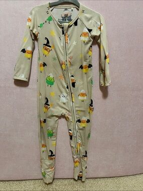 Bums & Roses “Witch Better Have My Candy” Convertible Bamboo Romper 12-18 mo